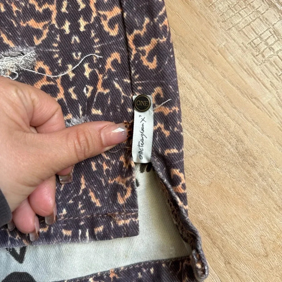 One Teaspoon Womens Mini Skirt Size 26 Azteca Leopard Vanguard Button Front - Picture 4 of 4